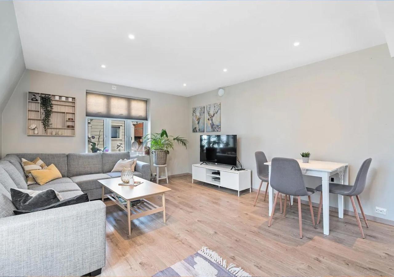Stylish & Bright Penthouse - Office - 5 Star Location! Leilighet Egersund Eksteriør bilde